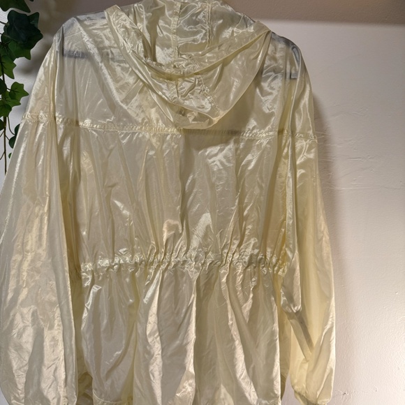 Nike Sheer Hooded Windbreaker Jacket – Cream/Ivory – Size Large - Picture 3 of 3